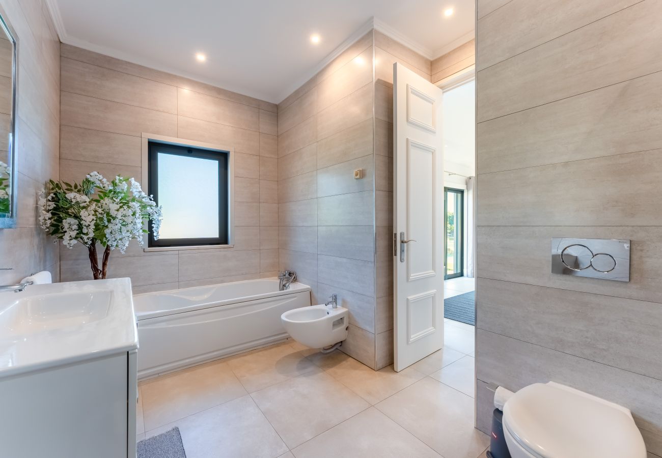 Villa in Quinta do Lago - Villa Cascade - Quinta do Lago