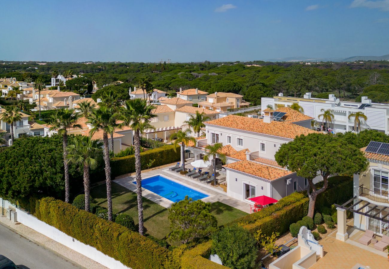 Villa in Vale do Lobo - Villa Coral - Varandas do Lago