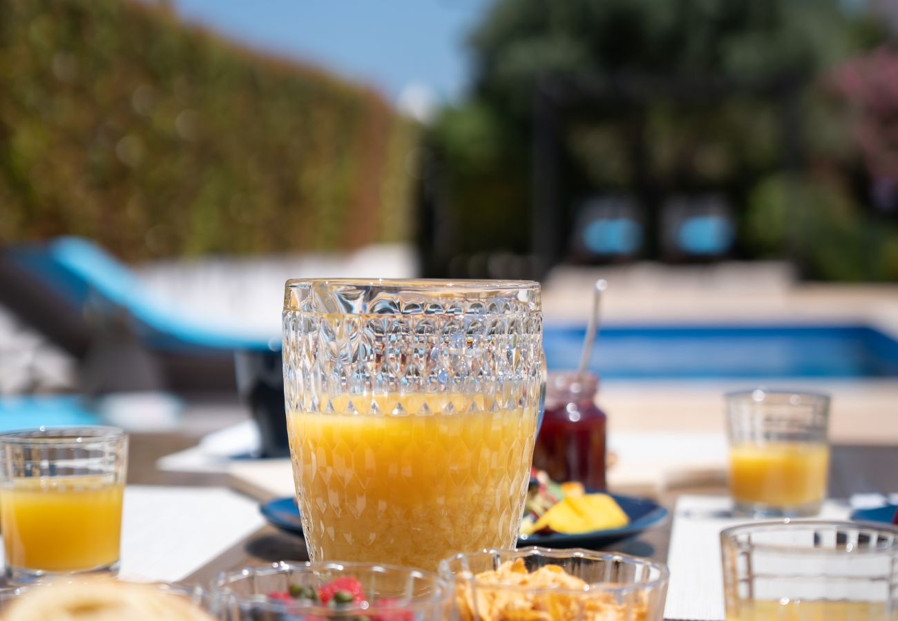Villa in Vale do Lobo - Villa Birdie shore