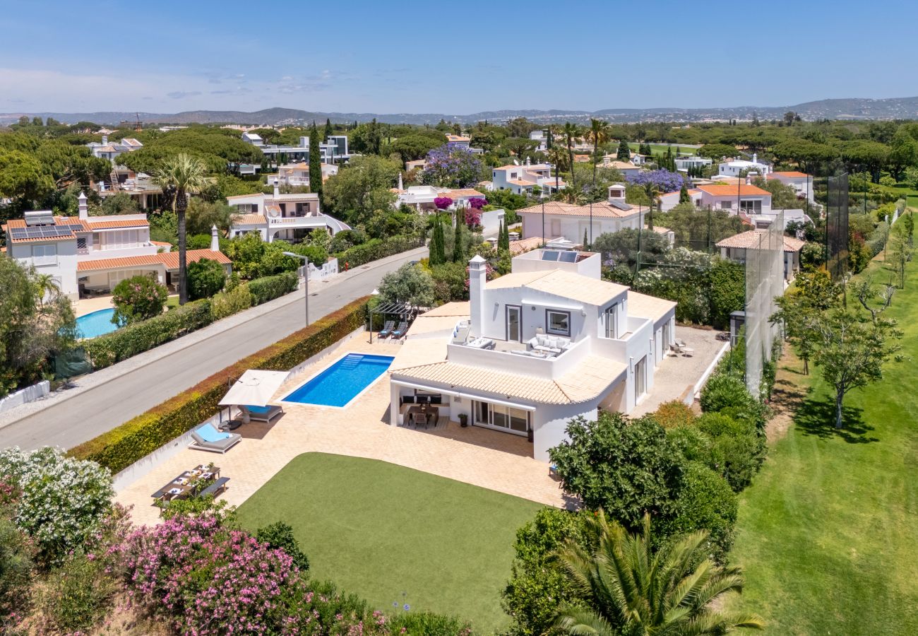 Villa in Vale do Lobo - Villa Birdie shore