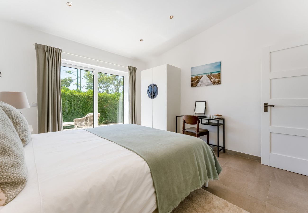 Villa in Vale do Lobo - Villa Birdie shore