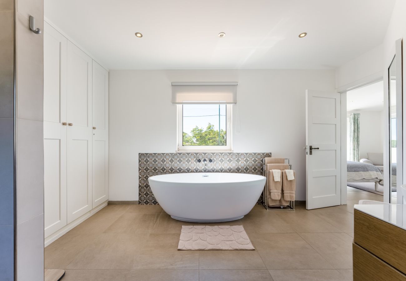 Villa in Vale do Lobo - Villa Birdie shore