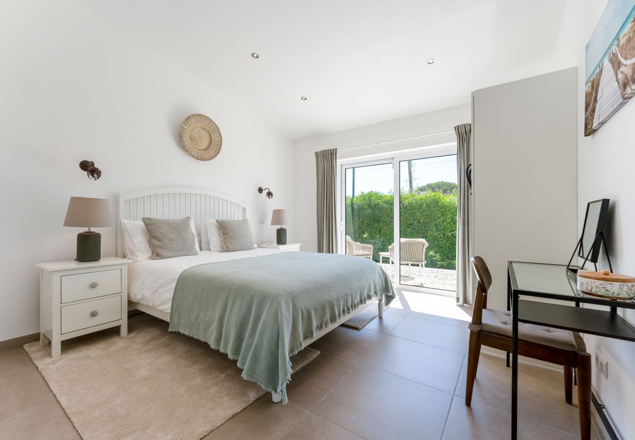 Villa in Vale do Lobo - Villa Birdie shore