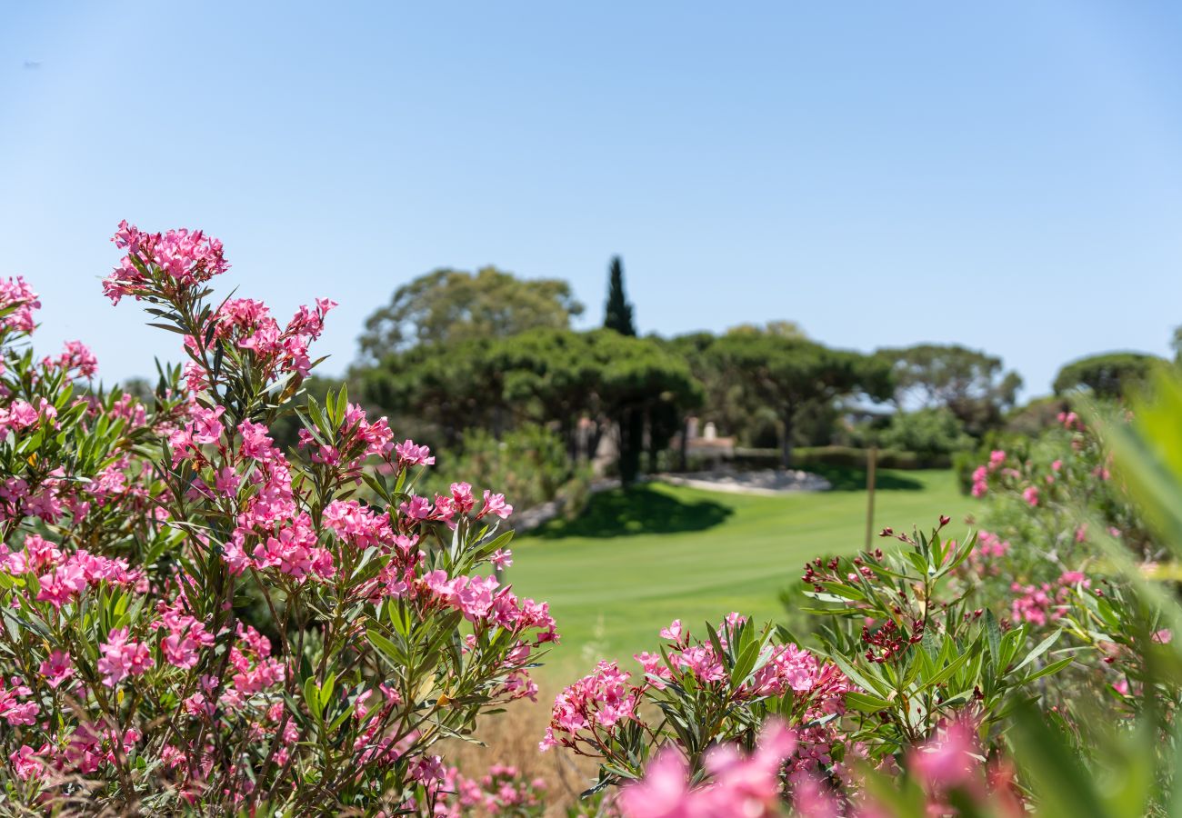 Villa in Vale do Lobo - Villa Birdie shore