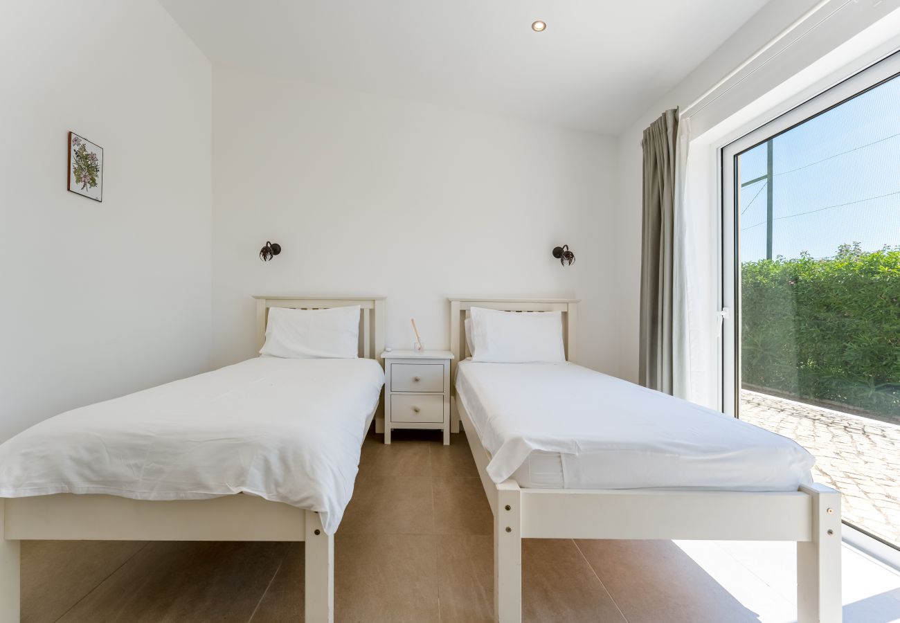 Villa in Vale do Lobo - Villa Birdie shore