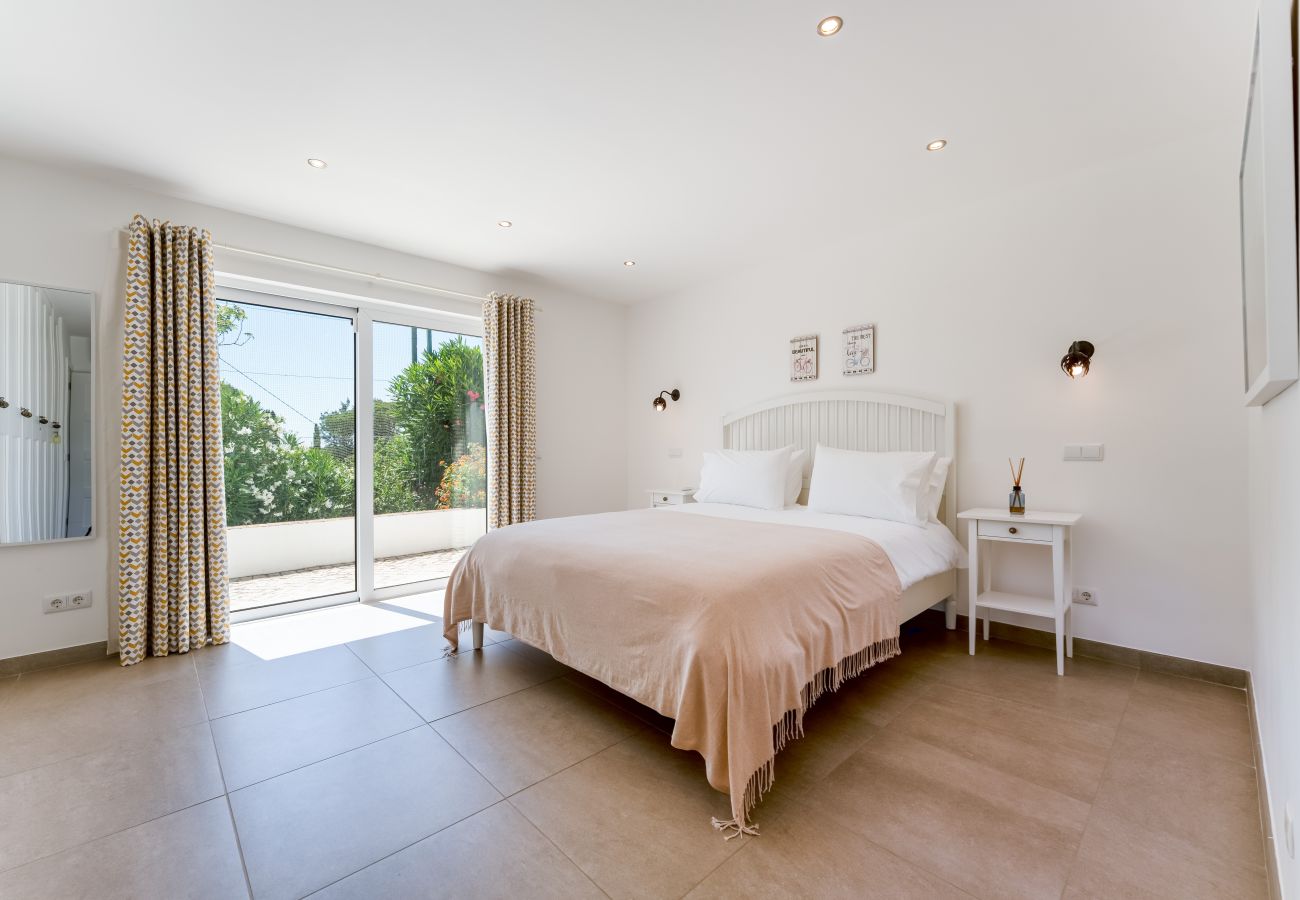 Villa in Vale do Lobo - Villa Birdie shore