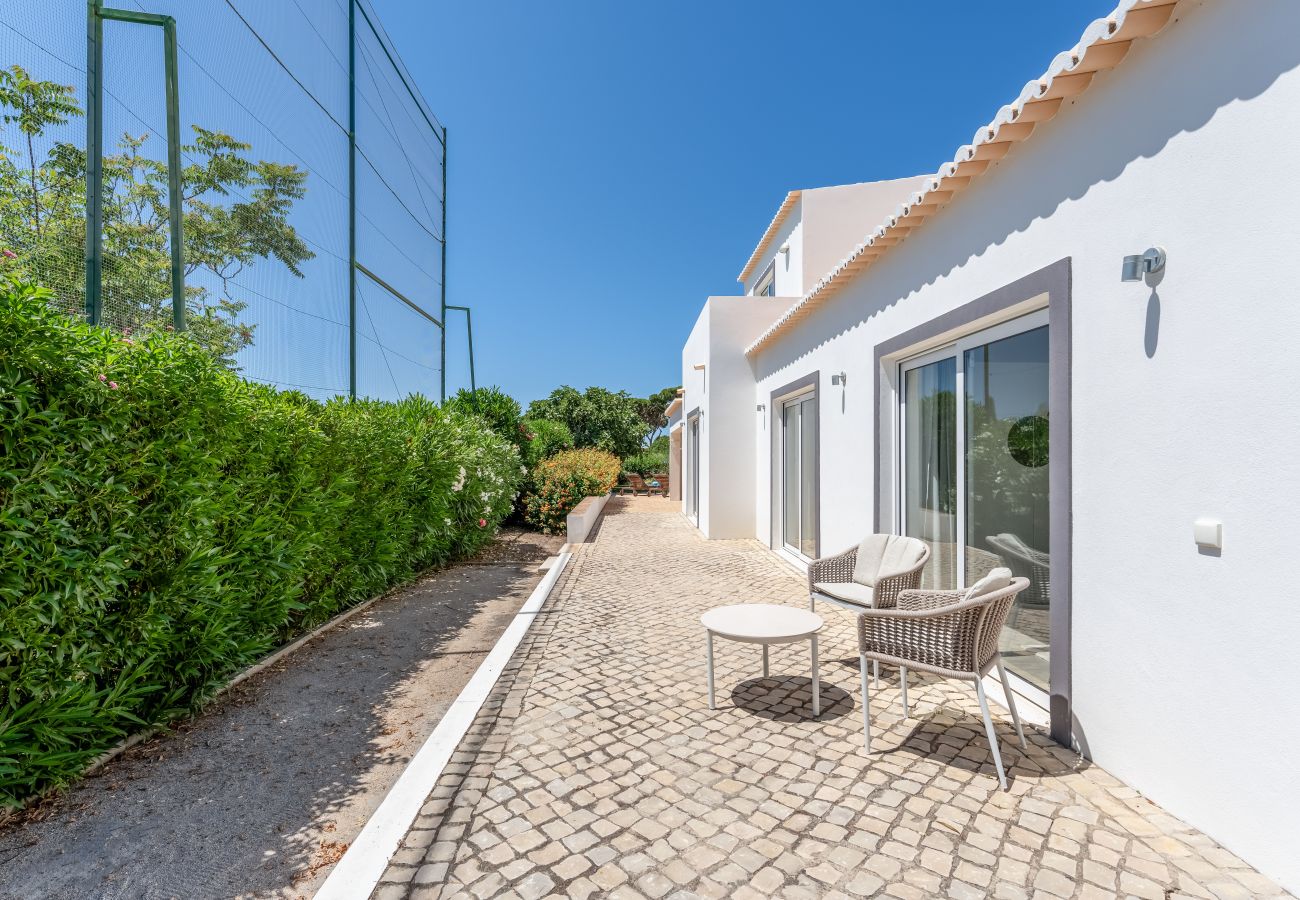 Villa in Vale do Lobo - Villa Birdie shore