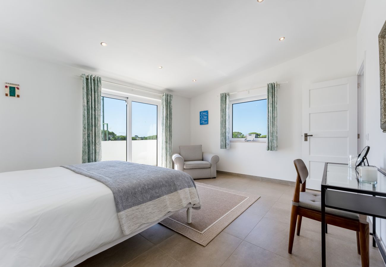 Villa in Vale do Lobo - Villa Birdie shore