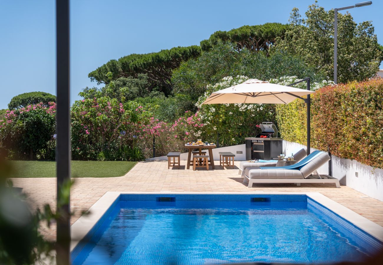 Villa in Vale do Lobo - Villa Birdie shore