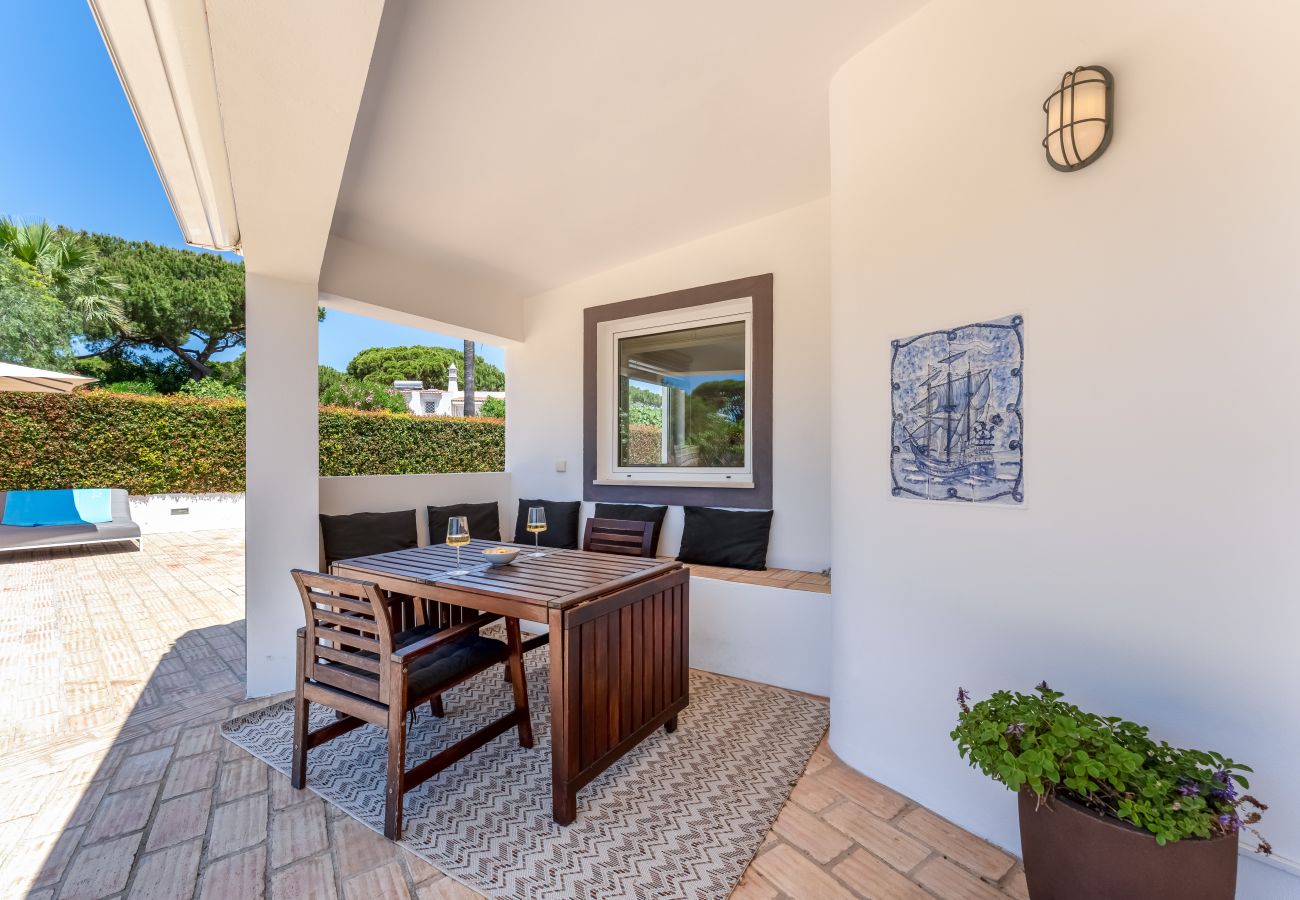 Villa in Vale do Lobo - Villa Birdie shore