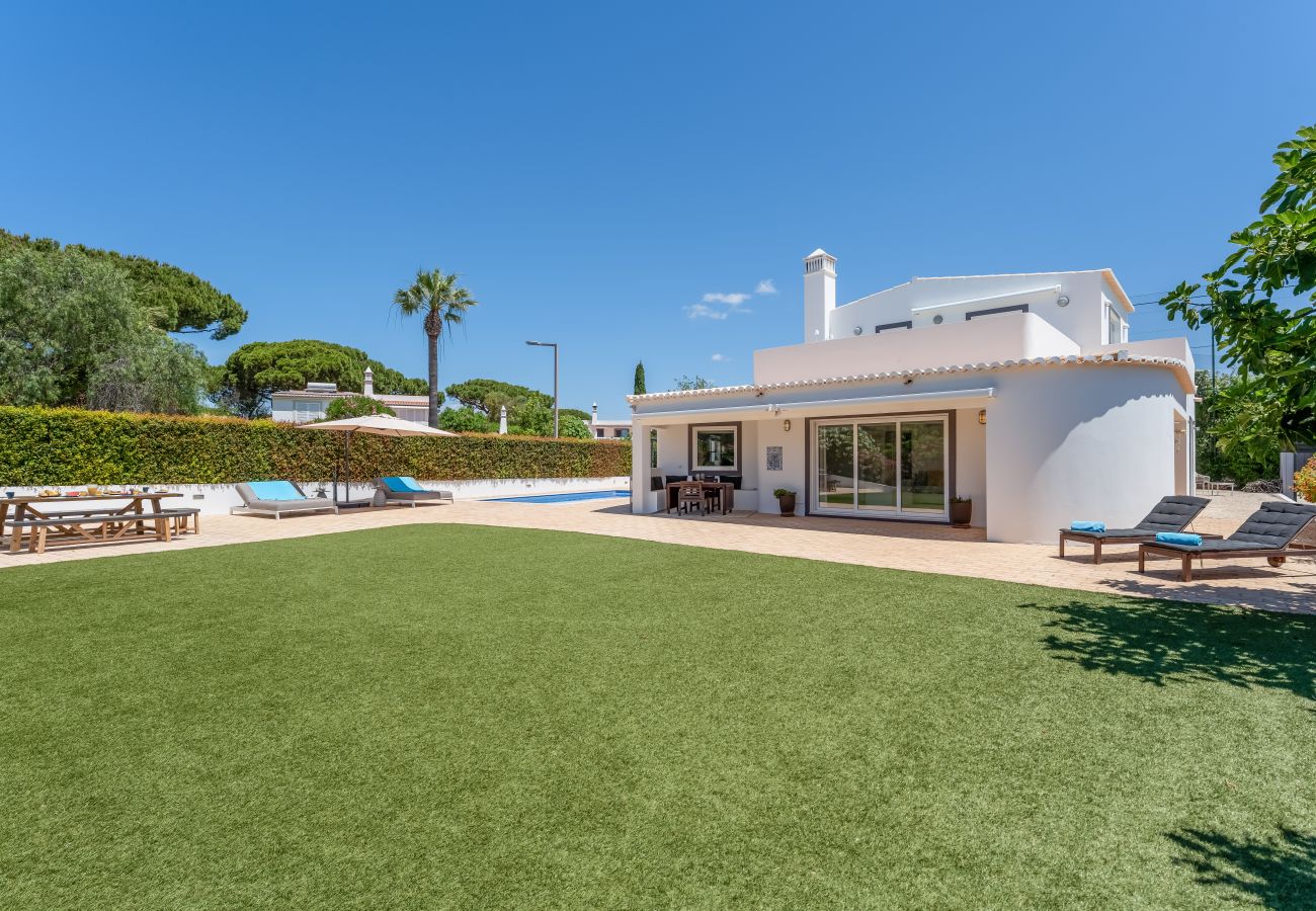 Villa in Vale do Lobo - Villa Birdie shore