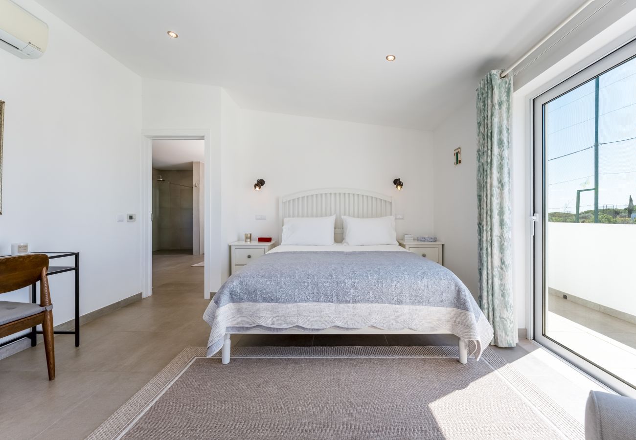 Villa in Vale do Lobo - Villa Birdie shore