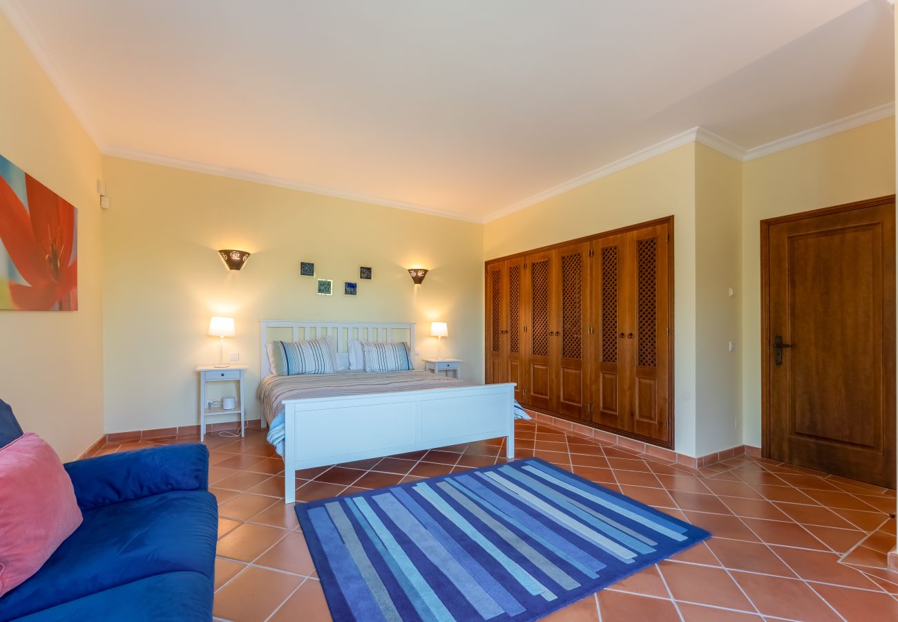 Villa in Almancil - Villa Serena